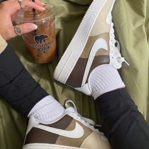 Nike Air Force 1 Beige Latte - Picture 2 of 2